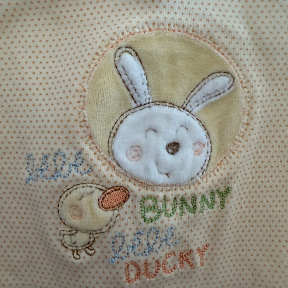 Absorba Cream Baby Outfit - Picture 1 of 3